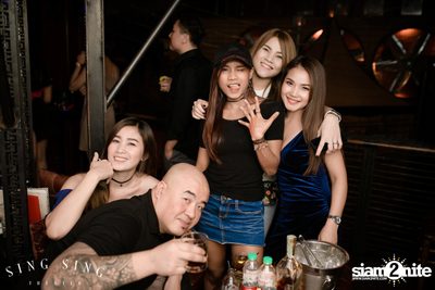 BLING IT กับ Bangkok Invaders ที่ ซิง ซิง เธียเตอร์ — photo 27