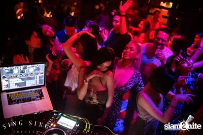 BLING IT กับ Bangkok Invaders ที่ ซิง ซิง เธียเตอร์ — photo 84