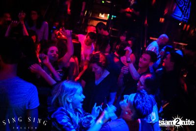 BLING IT กับ Bangkok Invaders ที่ ซิง ซิง เธียเตอร์ — photo 111