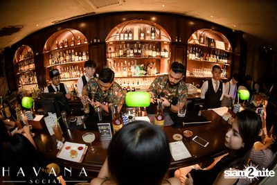 Rum Revolution: 28 HongKong Street ที่ ฮาวาน่า โซเชียล — photo 10