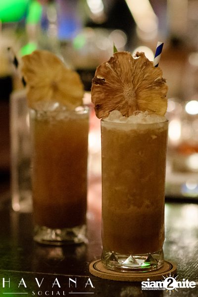 Rum Revolution: 28 HongKong Street ที่ ฮาวาน่า โซเชียล — photo 35