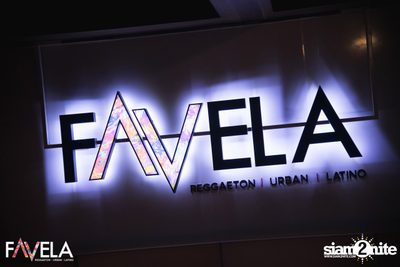 Friday Night at Favela Thonglor — photo 2