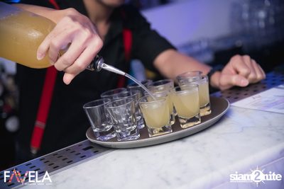 Friday Night at Favela Thonglor — photo 6