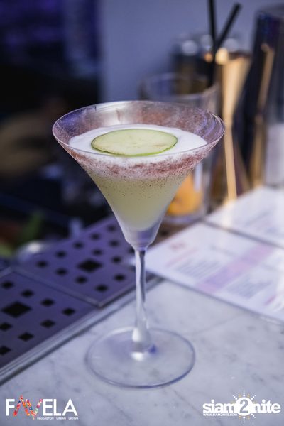 Friday Night at Favela Thonglor — photo 7