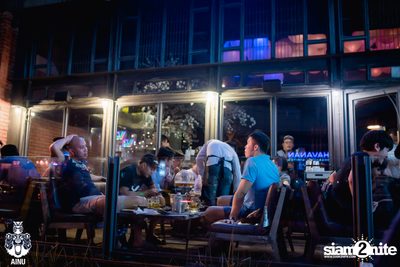 Friday Night at Ainu Bar — photo 1