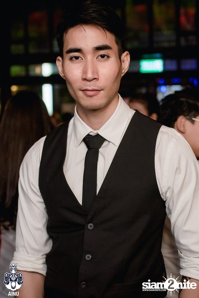 Friday Night at Ainu Bar — photo 24