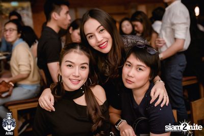 Friday Night at Ainu Bar — photo 43