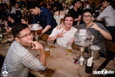 Friday Night at Ainu Bar — photo 72