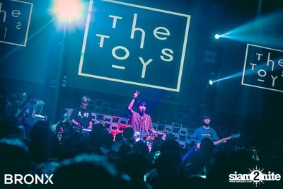 1st Anniversary w/ The Toys ที่ บรองซ์ — photo 73