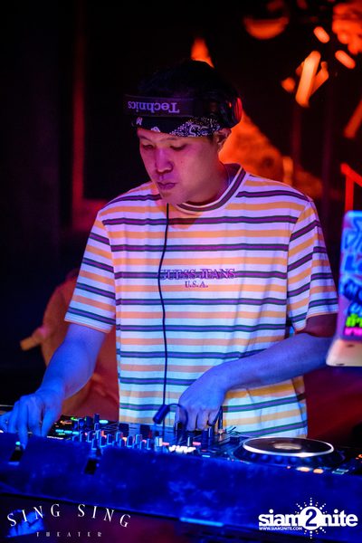 BLING IT กับ Bangkok Invaders ที่ ซิง ซิง เธียเตอร์ — photo 2