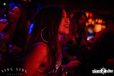 BLING IT กับ Bangkok Invaders ที่ ซิง ซิง เธียเตอร์ — photo 12