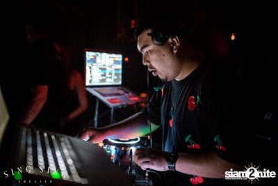 BLING IT กับ Bangkok Invaders ที่ ซิง ซิง เธียเตอร์ — photo 68