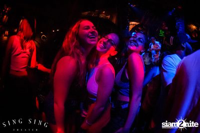 BLING IT กับ Bangkok Invaders ที่ ซิง ซิง เธียเตอร์ — photo 74