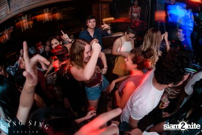 BLING IT กับ Bangkok Invaders ที่ ซิง ซิง เธียเตอร์ — photo 77
