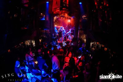 BLING IT กับ Bangkok Invaders ที่ ซิง ซิง เธียเตอร์ — photo 112