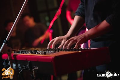 20somethingbar Presents Lipta Live — photo 56