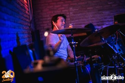 20somethingbar Presents Lipta Live — photo 77
