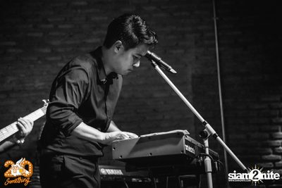 20somethingbar Presents Lipta Live — photo 88