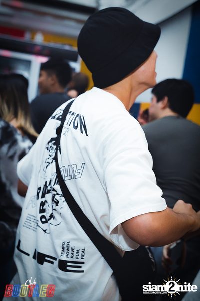 Club Bootleg x Grindin presents Soulection Week — photo 78