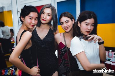 Club Bootleg x Grindin presents Soulection Week — photo 107