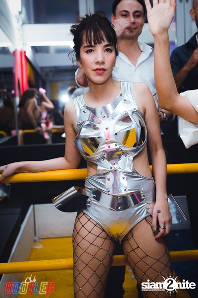 Club Bootleg x Grindin presents Soulection Week — photo 123