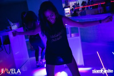 Friday Night at Favela Thonglor — photo 23