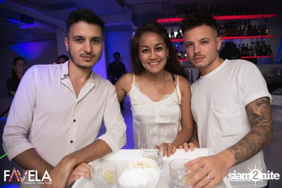 Friday Night at Favela Thonglor — photo 30