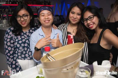 Saturday Night at Favela Thonglor — photo 15