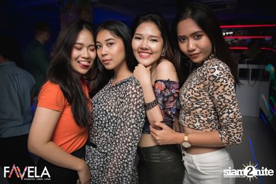 Saturday Night at Favela Thonglor — photo 32