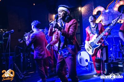 Mocca Garden x T-Bone at 20Something Bar — photo 18