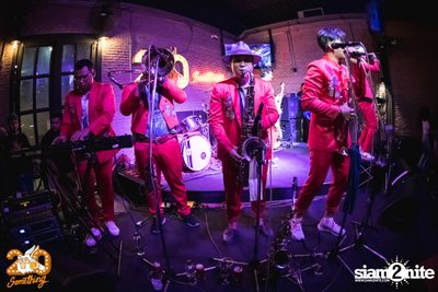 Mocca Garden x T-Bone at 20Something Bar — photo 36