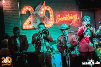 Mocca Garden x T-Bone at 20Something Bar — photo 56