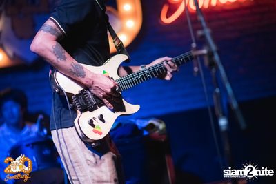 Mocca Garden x T-Bone at 20Something Bar — photo 87