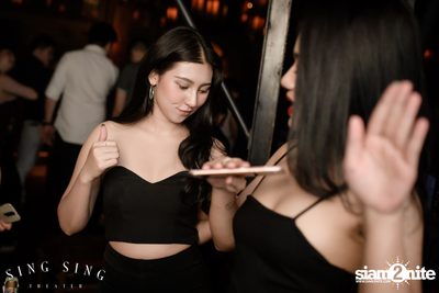 BLING IT กับ Bangkok Invaders ที่ ซิง ซิง เธียเตอร์ — photo 45