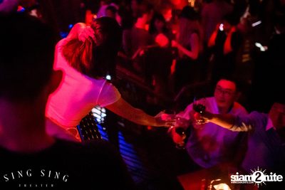 BLING IT กับ Bangkok Invaders ที่ ซิง ซิง เธียเตอร์ — photo 62