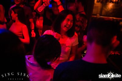 BLING IT กับ Bangkok Invaders ที่ ซิง ซิง เธียเตอร์ — photo 63