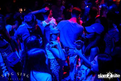 BLING IT กับ Bangkok Invaders ที่ ซิง ซิง เธียเตอร์ — photo 65