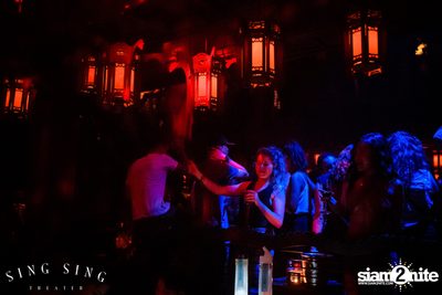 BLING IT กับ Bangkok Invaders ที่ ซิง ซิง เธียเตอร์ — photo 93