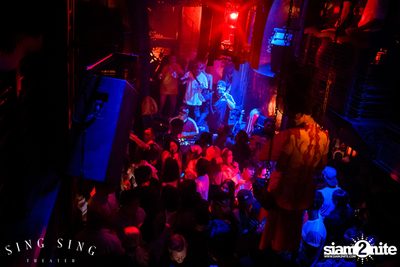 BLING IT กับ Bangkok Invaders ที่ ซิง ซิง เธียเตอร์ — photo 95