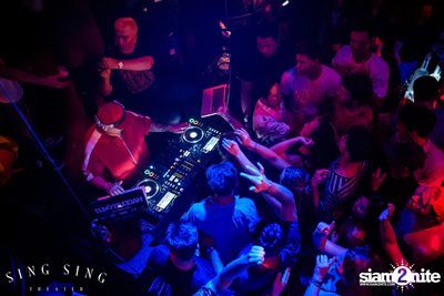 BLING IT กับ Bangkok Invaders ที่ ซิง ซิง เธียเตอร์ — photo 107