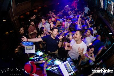 BLING IT กับ Bangkok Invaders ที่ ซิง ซิง เธียเตอร์ — photo 117
