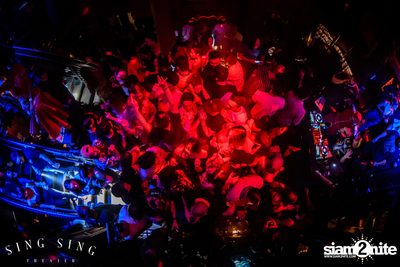 BLING IT กับ Bangkok Invaders ที่ ซิง ซิง เธียเตอร์ — photo 123