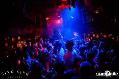 BLING IT กับ Bangkok Invaders ที่ ซิง ซิง เธียเตอร์ — photo 144