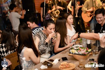 Atom Chanakan at AINU Bar — photo 22
