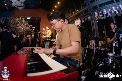 Atom Chanakan at AINU Bar — photo 52