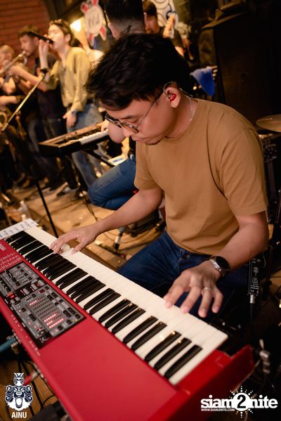 Atom Chanakan at AINU Bar — photo 84