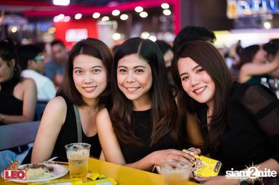 Singha Beer Garden w/ ETC. at CentralWorld — photo 59