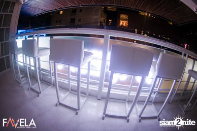 Friday Night at Favela Thonglor — photo 4
