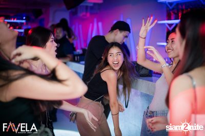Friday Night at Favela Thonglor — photo 21