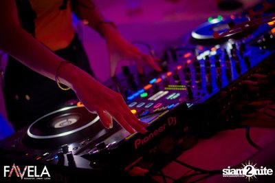 Friday Night at Favela Thonglor — photo 42